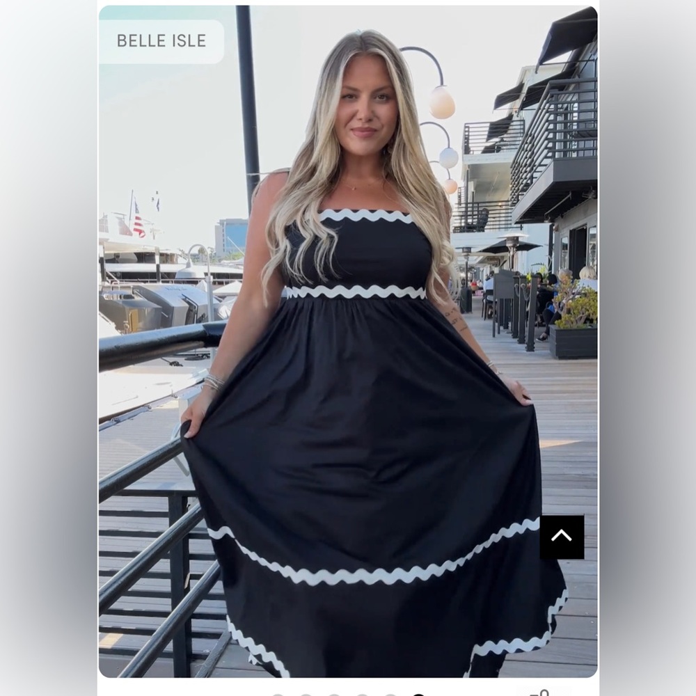 New Arrival. Black Dress with White Trim size 2X 18/20 🌸🌹🌺 LAST ONE - Picture 7 of 12